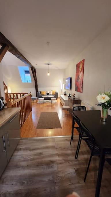 شقة Grand Duplex Du Beffroi دويه المظهر الخارجي الصورة
